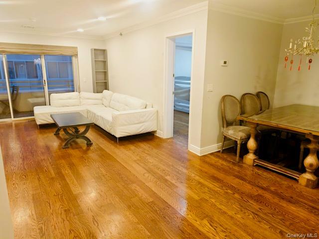 Foto del edificio - 100 Cutter Mill Rd