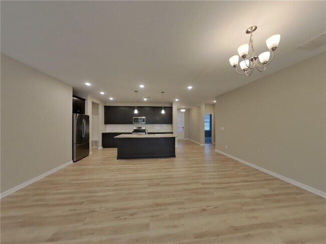 Foto del edificio - 173 Everett Sq