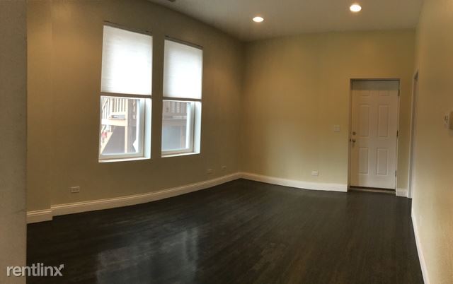 Building Photo - 925 N Mozart St