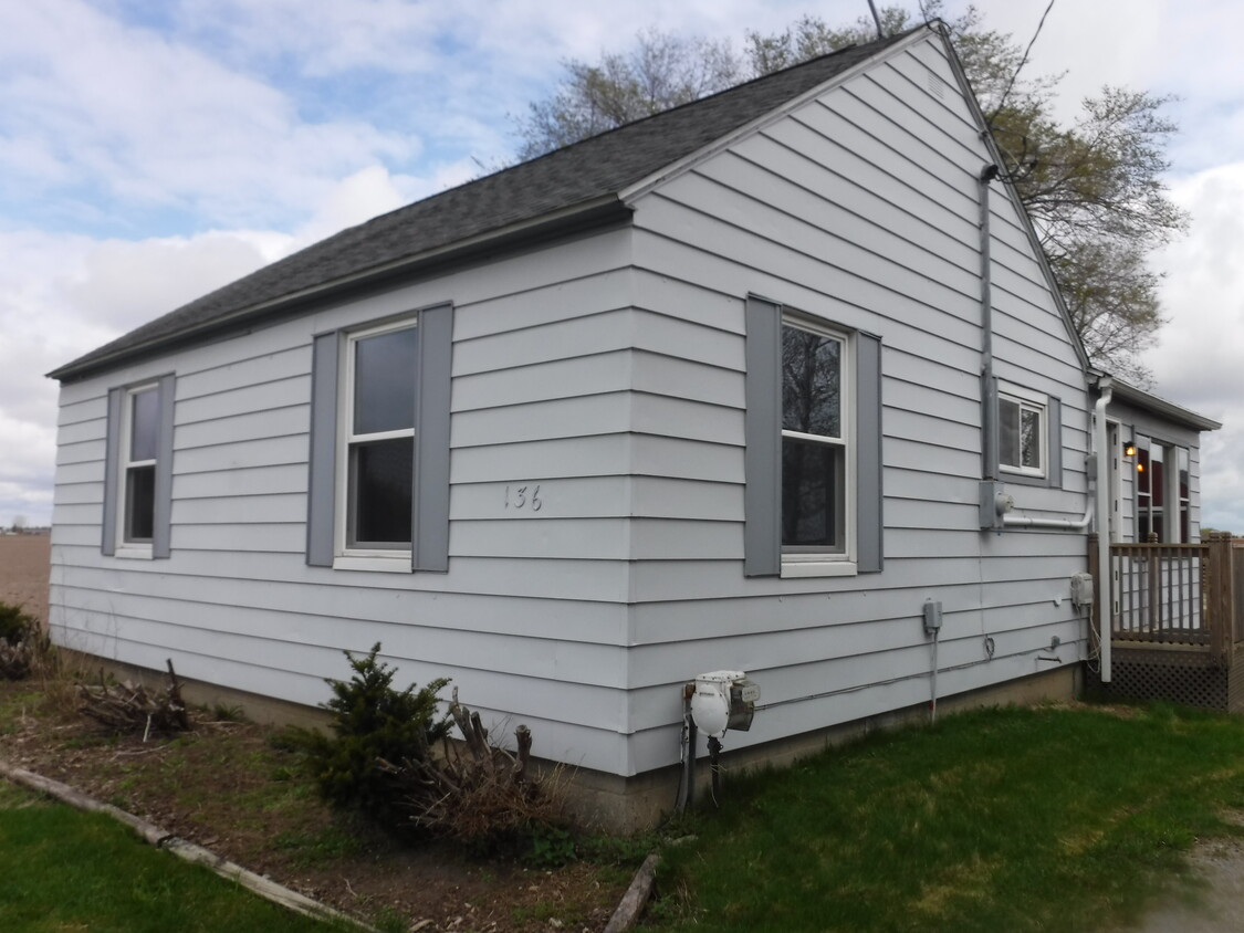 136 W Center Rd, Essexville, MI 48732 - House Rental in Essexville, MI ...