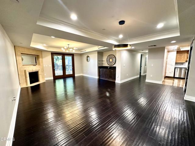 Foto del edificio - 250 S De Lacey Ave