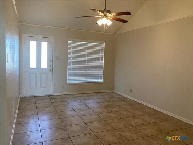 Foto del edificio - 1401 Windward Dr