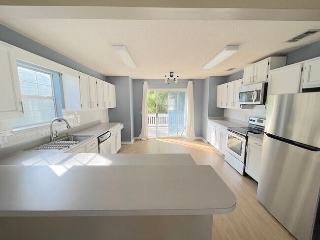 Foto del edificio - 3 BED | 2 BATH | GEORGETOWN