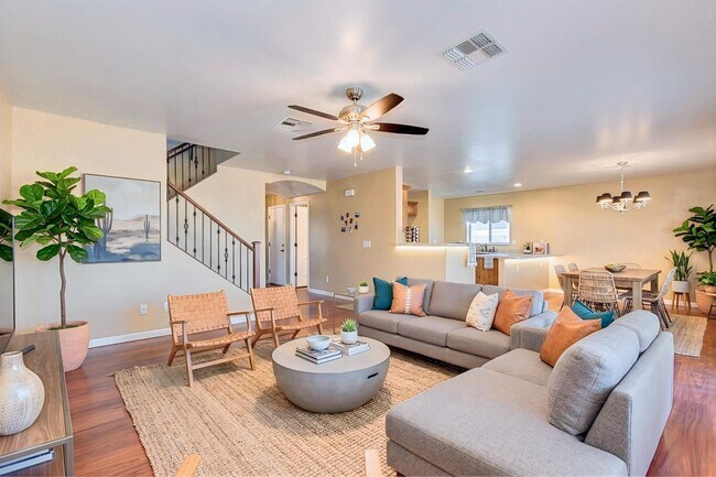 Foto del edificio - 538 E Dragon Springs Dr