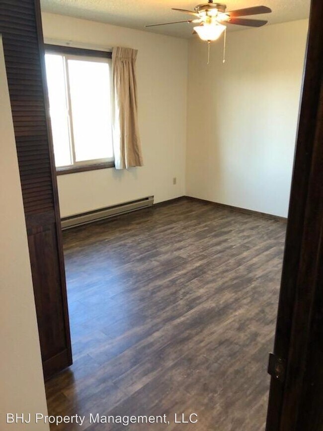 Foto del edificio - 1445 Sugarview Dr