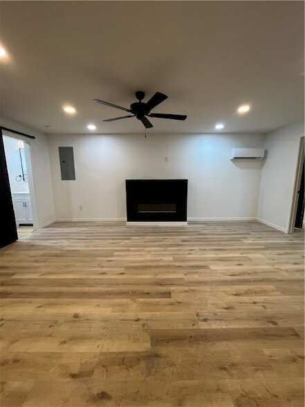 Foto del edificio - 1242 Indiana Ave