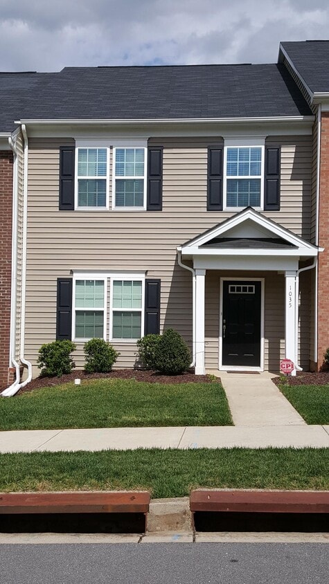 Foto principal - 1035 Ileagnes Rd