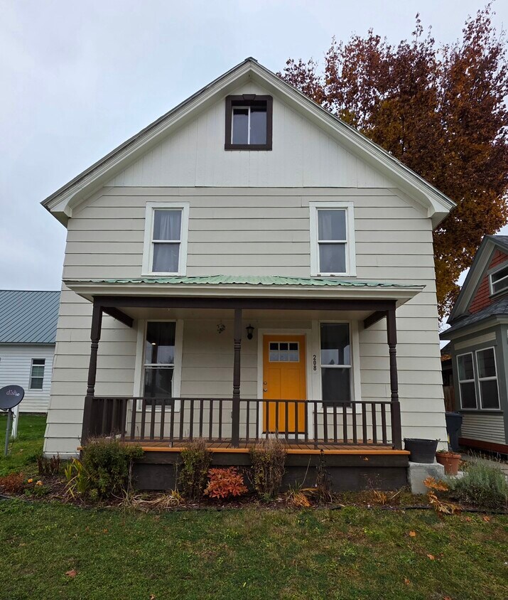 Foto principal - 208 W Main Ave