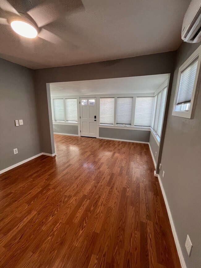 Foto del edificio - 1123 N Catalina St