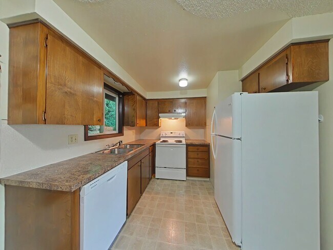 Foto del edificio - 2 Bedroom Apartment ~ Albany ~ Small Pet F...