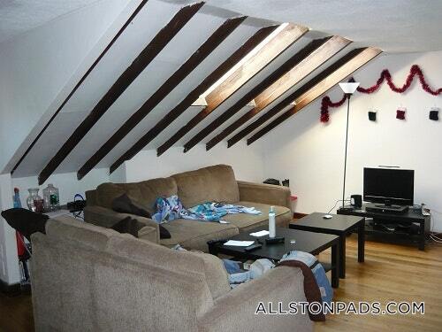 Building Photo - 26 Greylock Rd