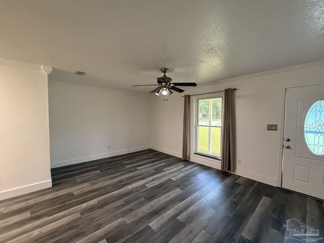 Foto del edificio - 5801 Timberline Dr
