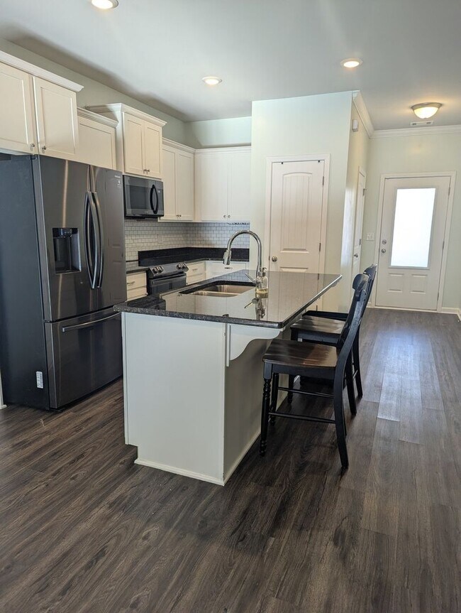 Foto del edificio - 385 Orchard Ln