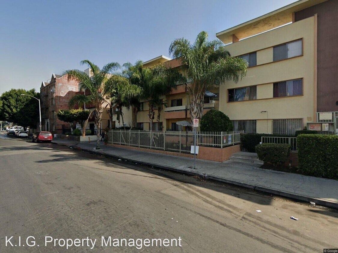 Foto principal - Studio, 1 bath Apartment - 830 Westlake 83...