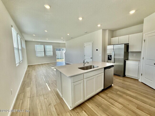 Foto del edificio - 10628 Waterfield Rd