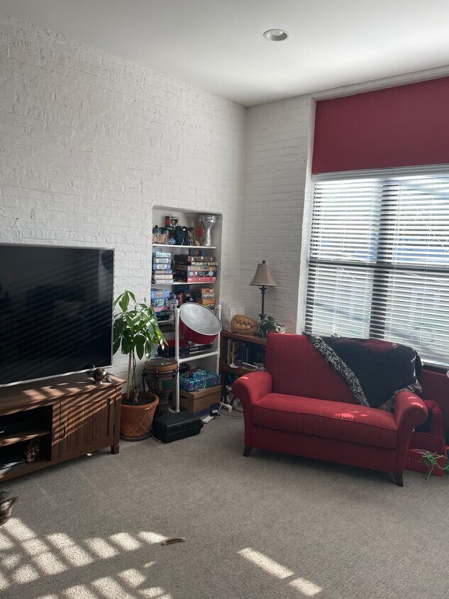 Foto principal - 7058 N Clark St