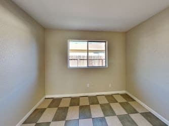 Building Photo - 665 Alice Rae Cir