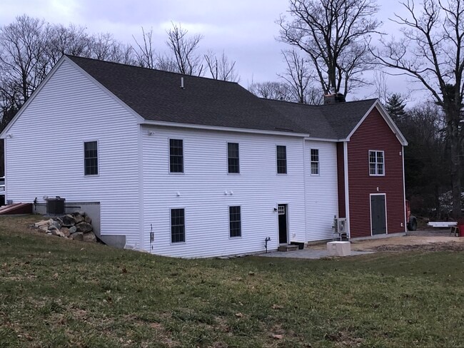 Building Photo - 1 Davis Ln