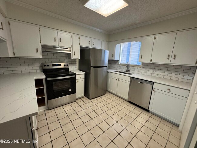 Foto del edificio - 4263 Windergate Dr