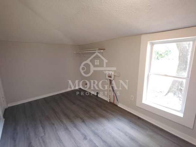 Foto del edificio - 414 Delaware St