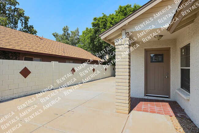 Foto del edificio - 18238 N 17th Way