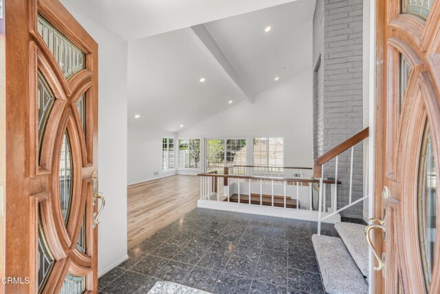 Foto del edificio - 327 Bethany St