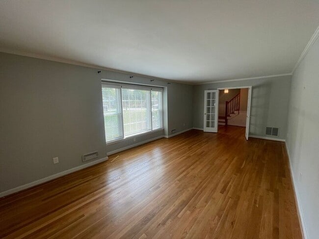 Building Photo - 1708 Havenwood Dr