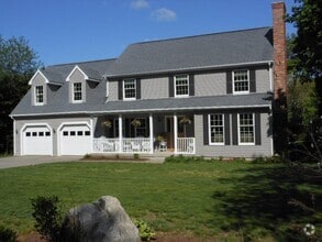 Building Photo - 5 Allyn Ln