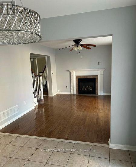 Building Photo - 482 Farlow Crescent