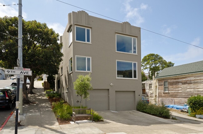 Building Photo - 202 Ortega St