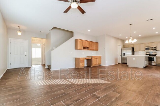 Foto del edificio - 17254 W Country Gables Dr