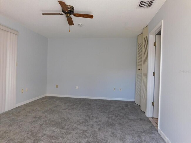 Foto del edificio - 1118 Spring Meadow Dr