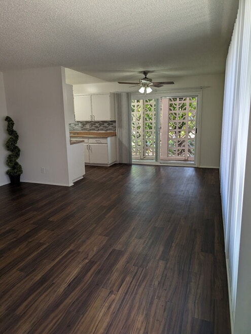 Building Photo - Ocean Villas Apartments