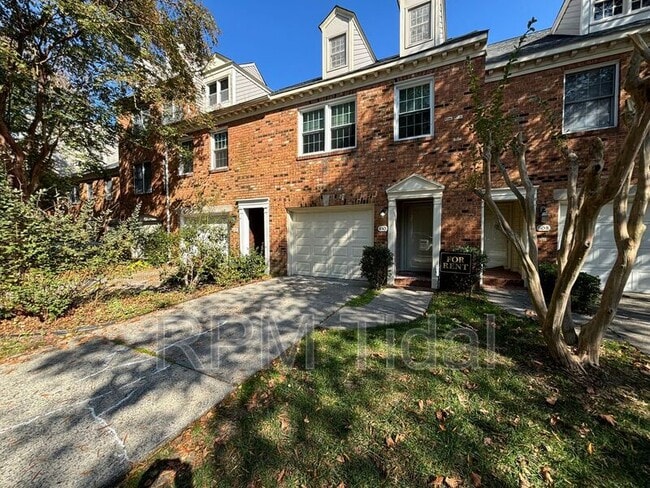 Building Photo - 610 Guy Ln