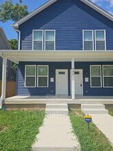 Building Photo - 640 N Parker Ave