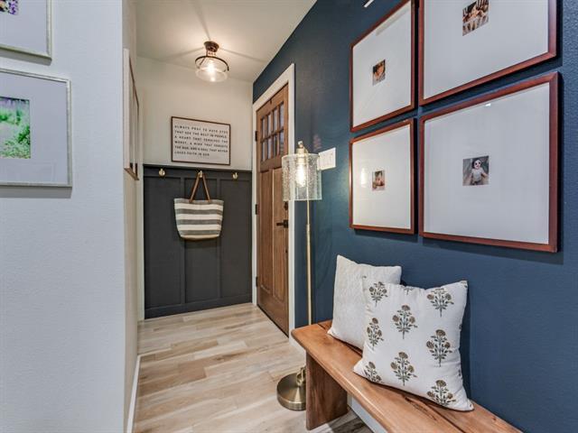 Foto del edificio - 820 Warren Way