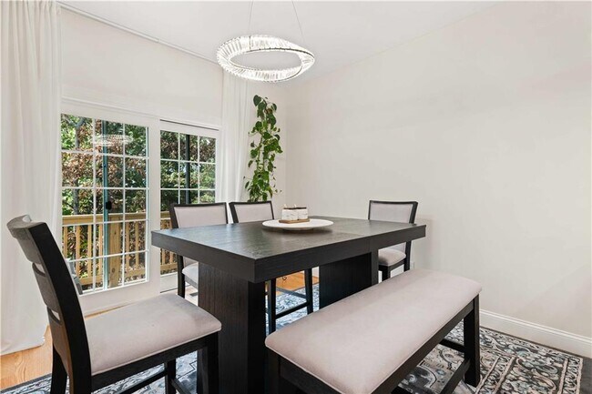 Foto del edificio - 1105 Hunting Hill Dr