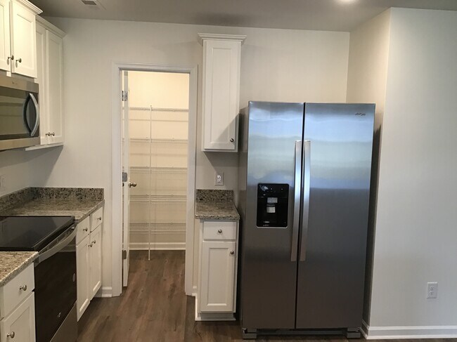 Building Photo - 1220 Dogwood Neck Dr