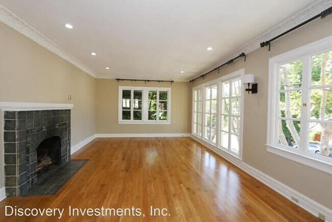 Foto del edificio - 3 br, 2 bath House - 68 Wildwood Ave.