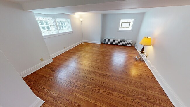 Foto del edificio - 4701 W Warwick Ave