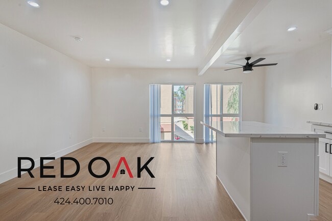 Foto del edificio - 17830 Sherman Way