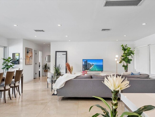 Foto del edificio - 16473 NE 31st Ave