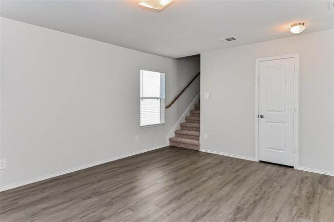 Building Photo - 1107 Imperial Heights Dr