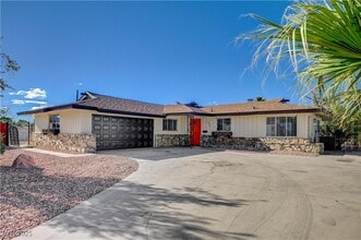 Building Photo - 3504 Pioneer Cir