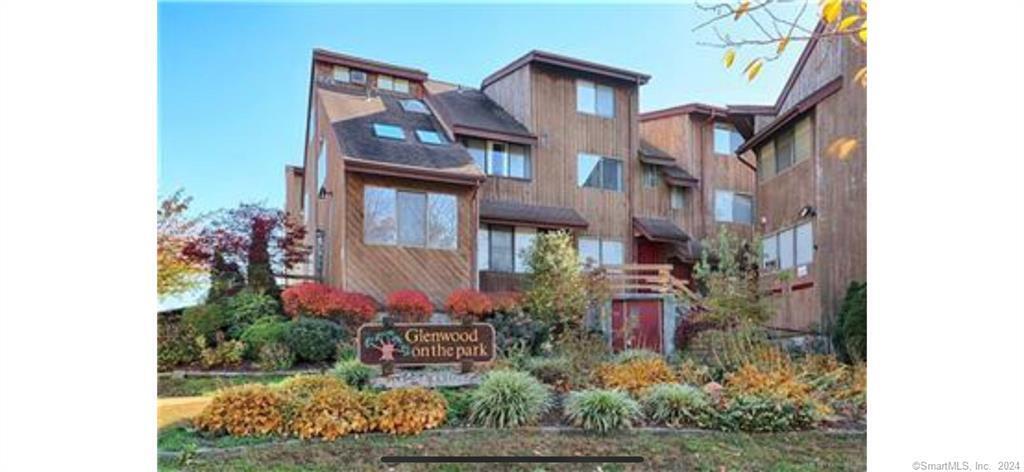 Foto principal - 98 Glenwood Ave