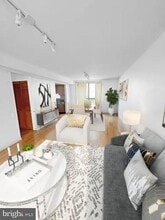 Building Photo - 830 Lombard St