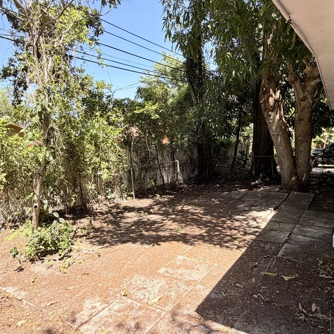 Foto del edificio - 2245 17th Ave S