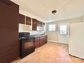 Building Photo - 5395 W 3rd Pl