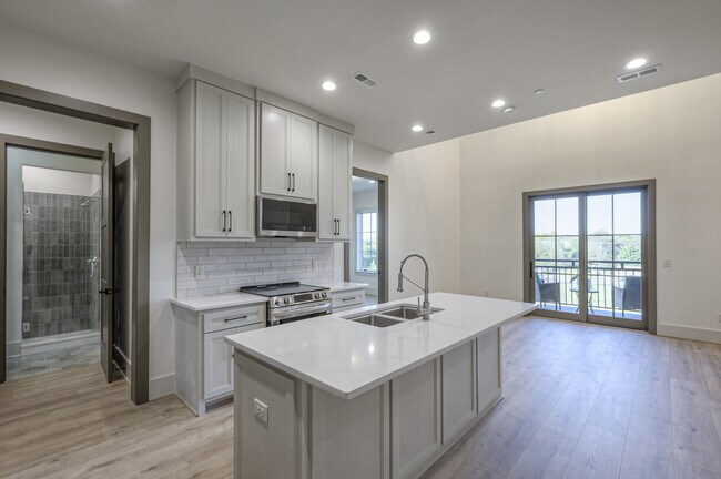 Foto del edificio - 1025 Southwalk Dr