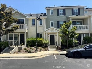 Building Photo - 210 Silk Tree